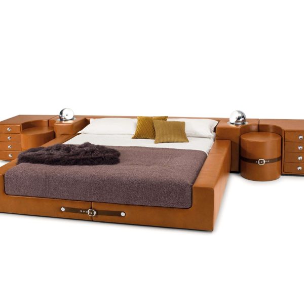 'Tucroma' Leather Bed and Nightstands by Guido Faleschini for i4Mariani, Italy - Image 2