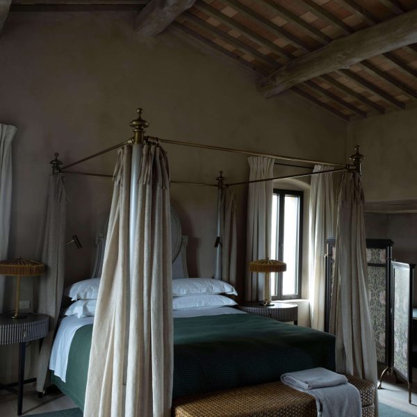 21st Century The King's Bed Solid Oak and Tented Steel Superstructure - Image 2