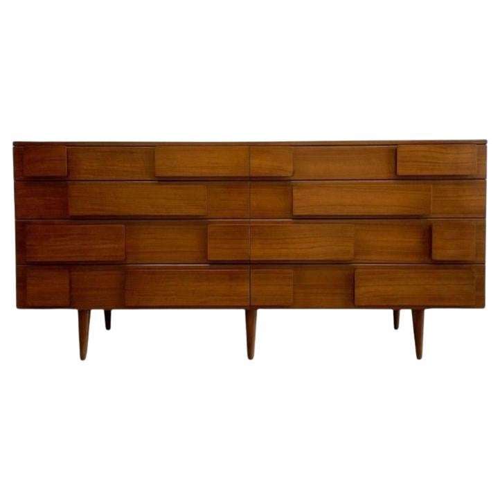 Gio Ponti for Singer & Sons Italian Mid-Century Modern Sculptural Dresser, Walnut