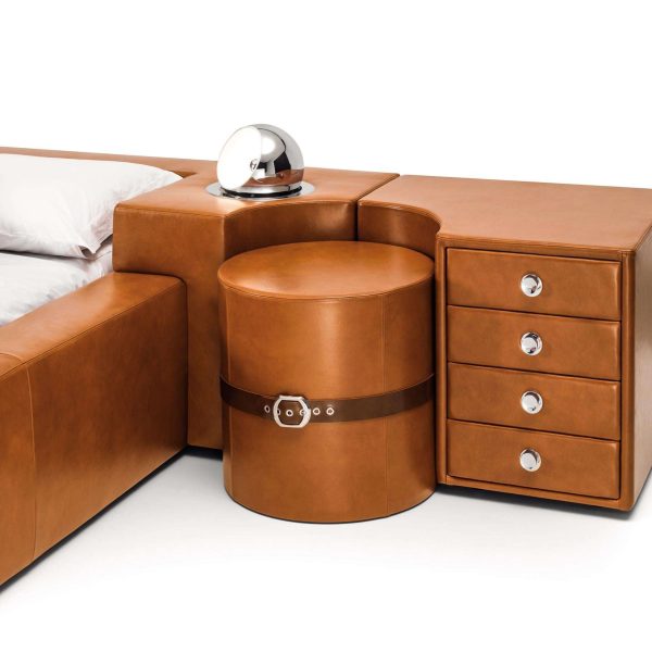 'Tucroma' Leather Bed and Nightstands by Guido Faleschini for i4Mariani, Italy - Image 3
