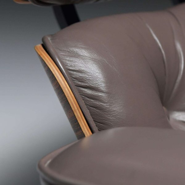 Vintage Eames Lounge Chair & Ottoman by Ray & Charles Eames for Herman Miller - Image 10
