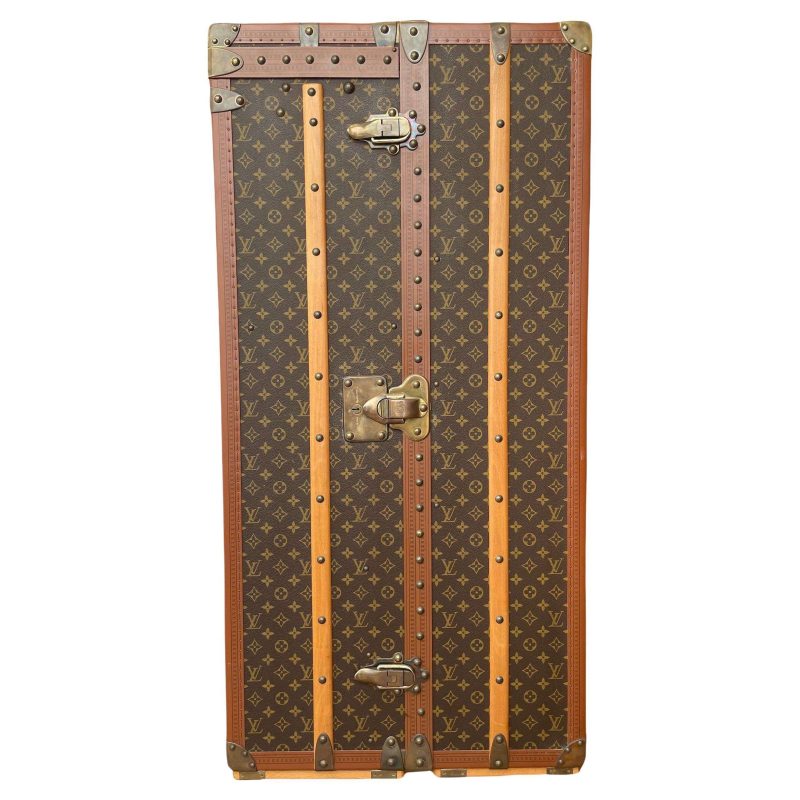 Wardrobe Louis Vuitton Trunk