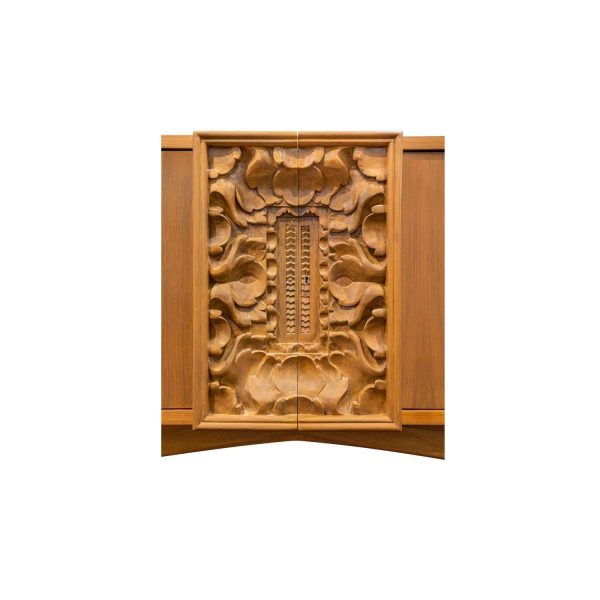 Vladimir Kagan One-of-a-Kind Credenza with Carved Center Panels 1940s (Signed) - Image 6