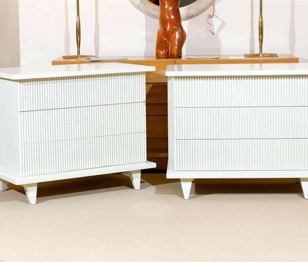 Exceptional Pair of Modern Commodes by American of Martinsville, circa 1950 - Image 2