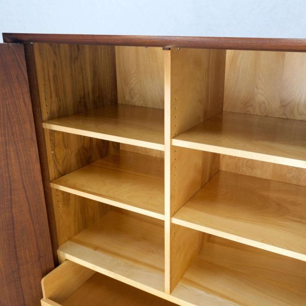 Vladimir Kagan Walnut Dresser Two Door Cabinet Chifforobe on Slayed Legs Mint! - Image 3
