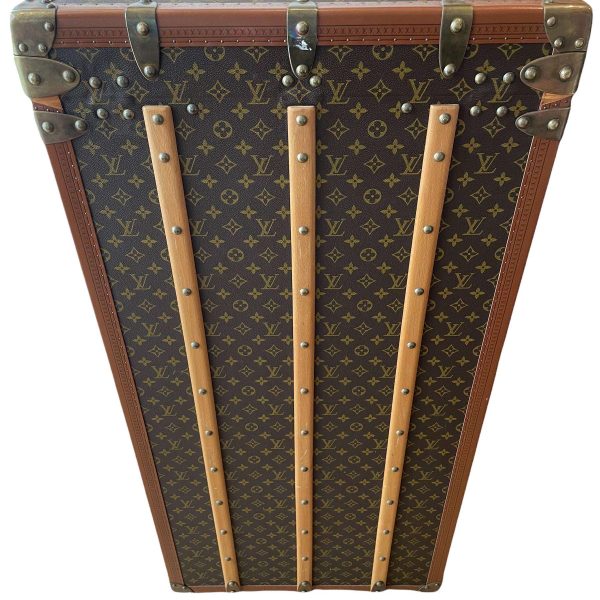 Wardrobe Louis Vuitton Trunk - Image 9
