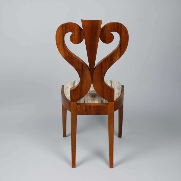 19th Century Fine Biedermeier Walnut Set of Six Chairs & Table, Vienna, c. 1825 - Image 10
