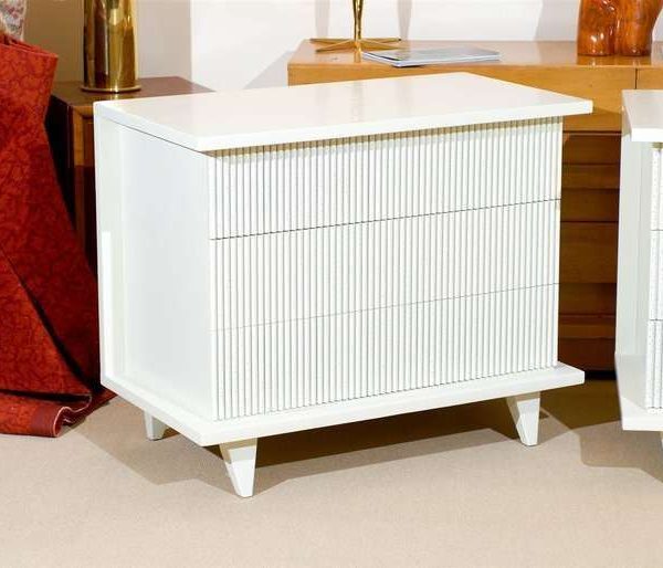 Exceptional Pair of Modern Commodes by American of Martinsville, circa 1950 - Image 4