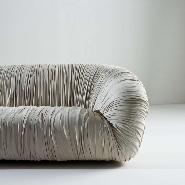 Laurameroni Custom Draped Sofa "Drapé" in Leather or Velvet - Image 4